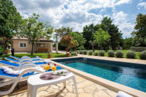 Ferienhaus mit Privatpool für 6 Personen ca 130 qm in Svetvincenat, Istrien Binnenland von Istrien